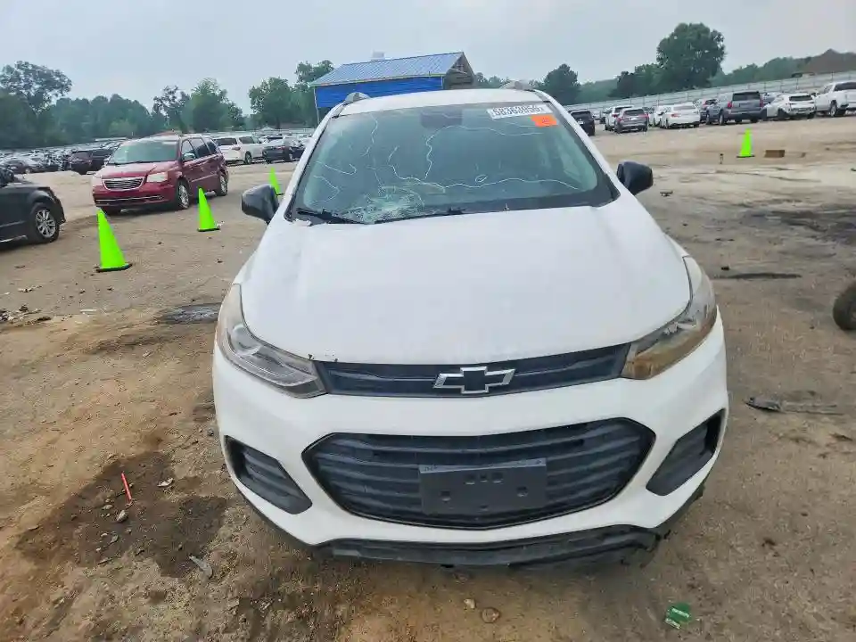 3GNCJLSB9JL167947 2018 CHEVROLET TRAX-4
