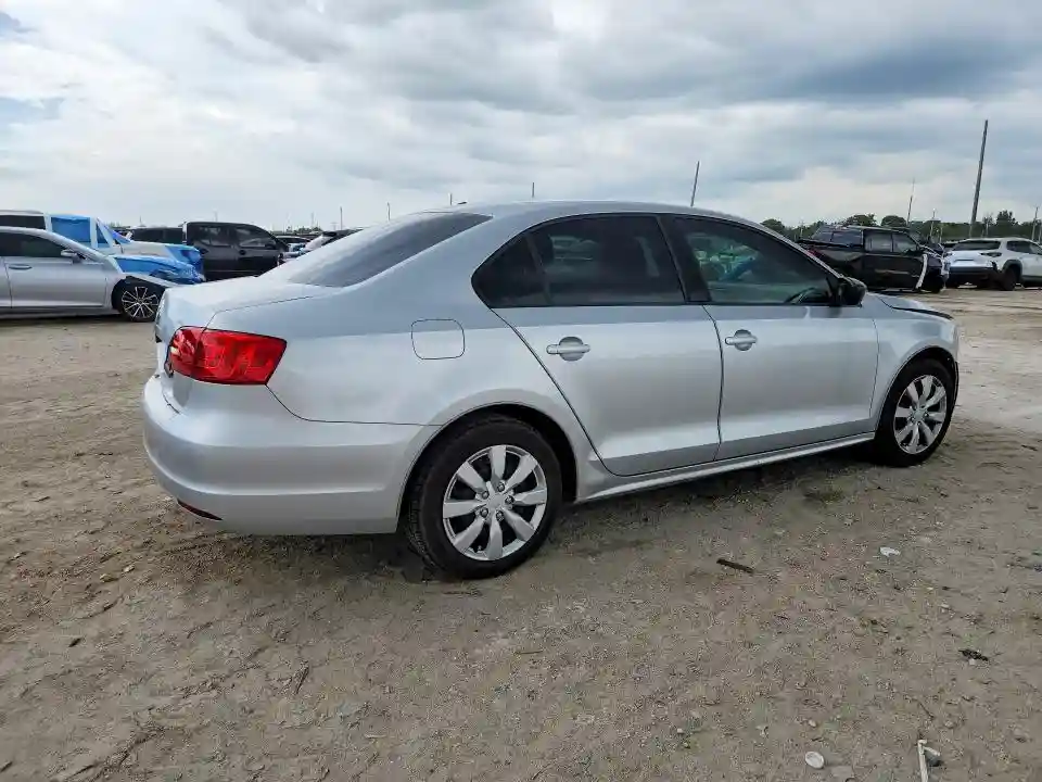 3VW2K7AJ5CM330735 2012 VOLKSWAGEN JETTA BASE-2