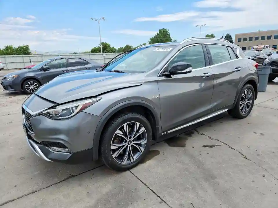 SJKCH5CR8HA035756 2017 INFINITI QX30-0
