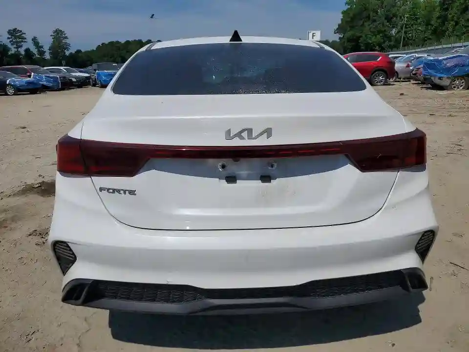 3KPF24AD0PE590456 2023 KIA FORTE LXS-5