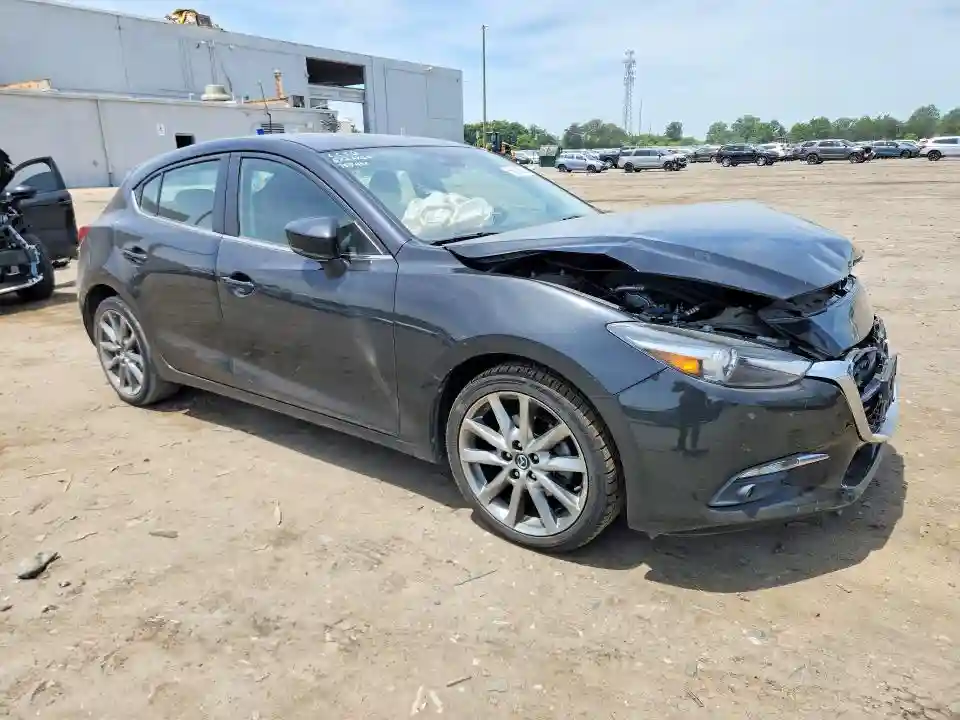 3MZBN1M37JM225449 2018 MAZDA 3-3