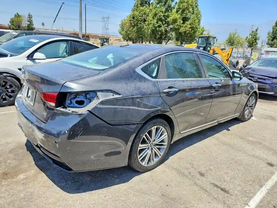 KMHGN4JE6JU225871 2018 GENESIS G80-2