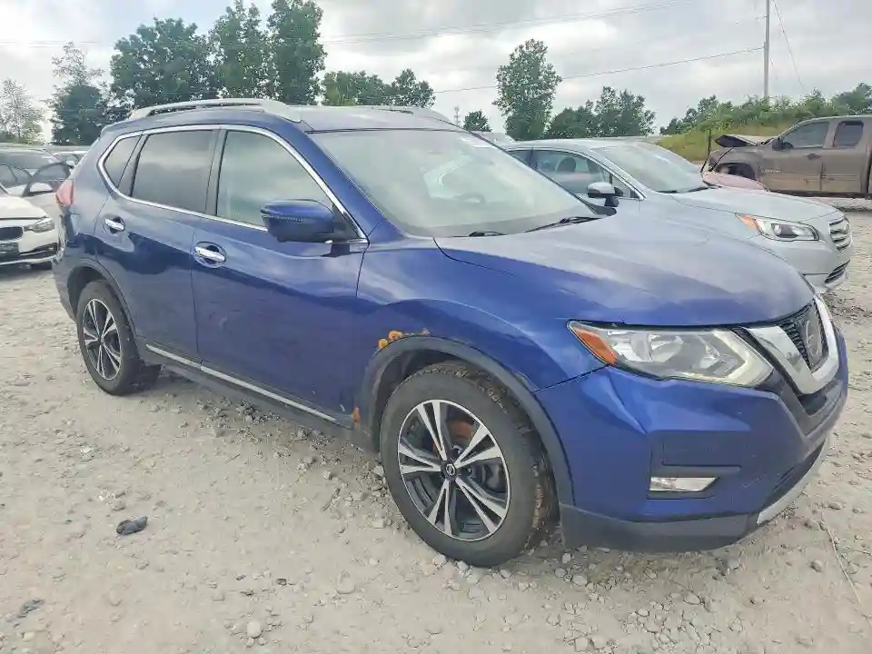 5N1AT2MV9JC732944 2018 NISSAN ROGUE-3