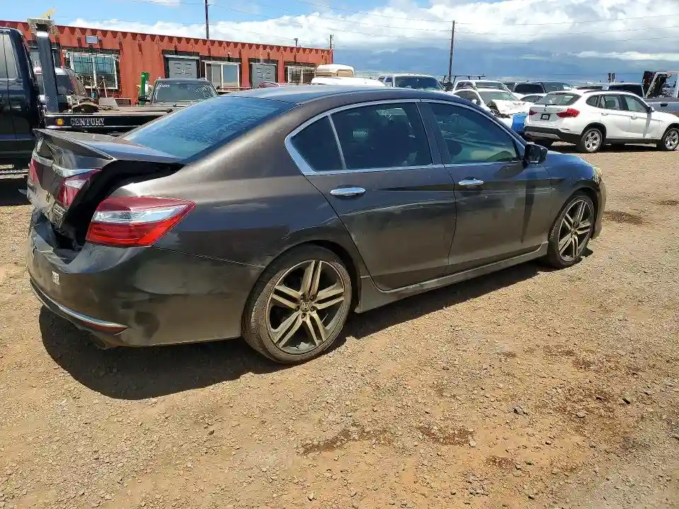 1HGCR2F13HA120865 2017 HONDA ACCORD SPO-2