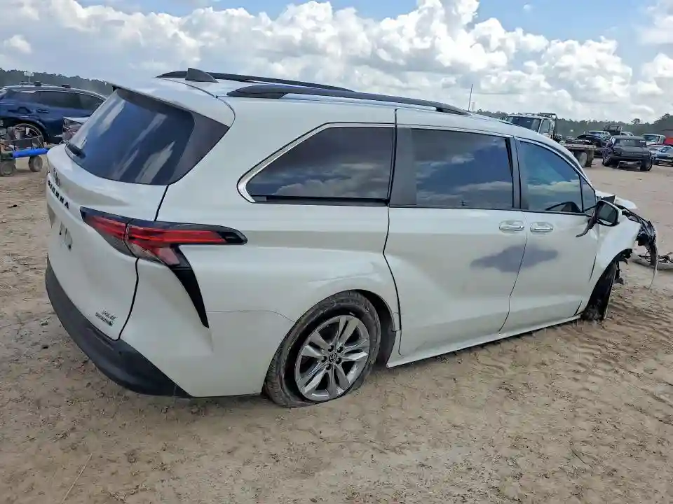 5TDJSKFC2NS046655 2022 TOYOTA SIENNA-2