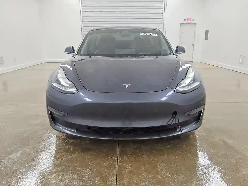 5YJ3E1EB3JF185257 2018 TESLA MODEL 3-4