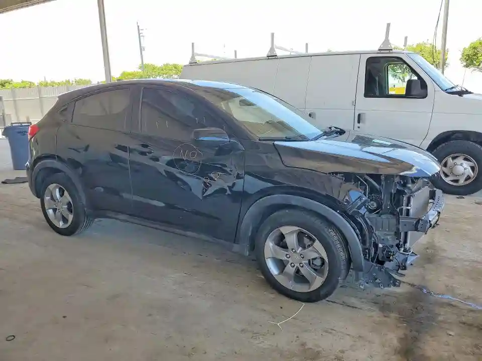 3CZRU5H32HG707853 2017 HONDA HR-V-3