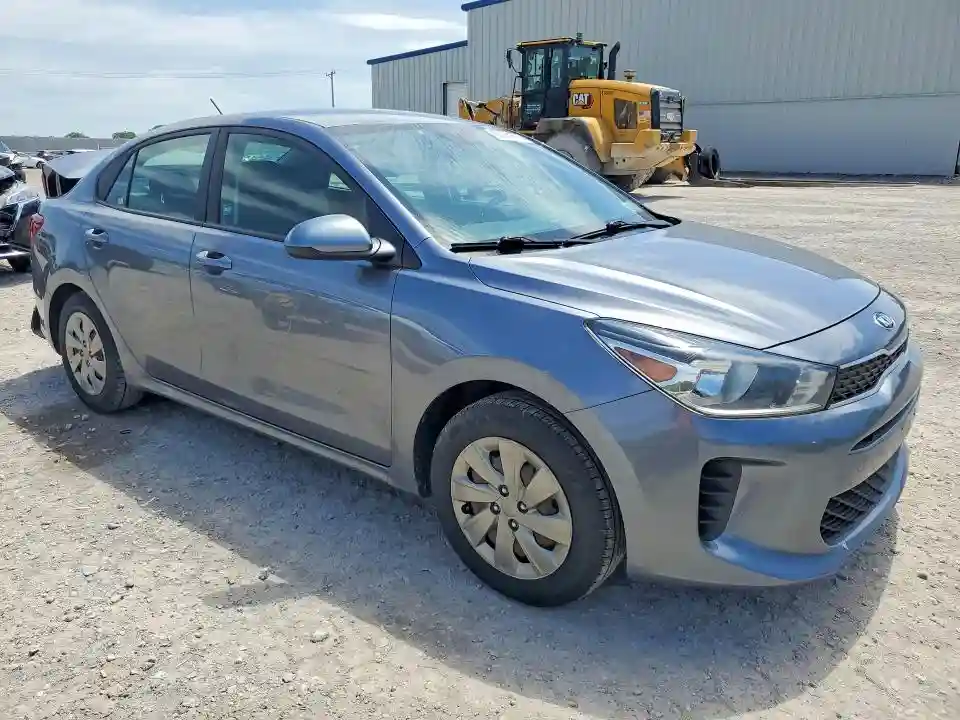 3KPA24AB1KE204841 2019 KIA RIO-3