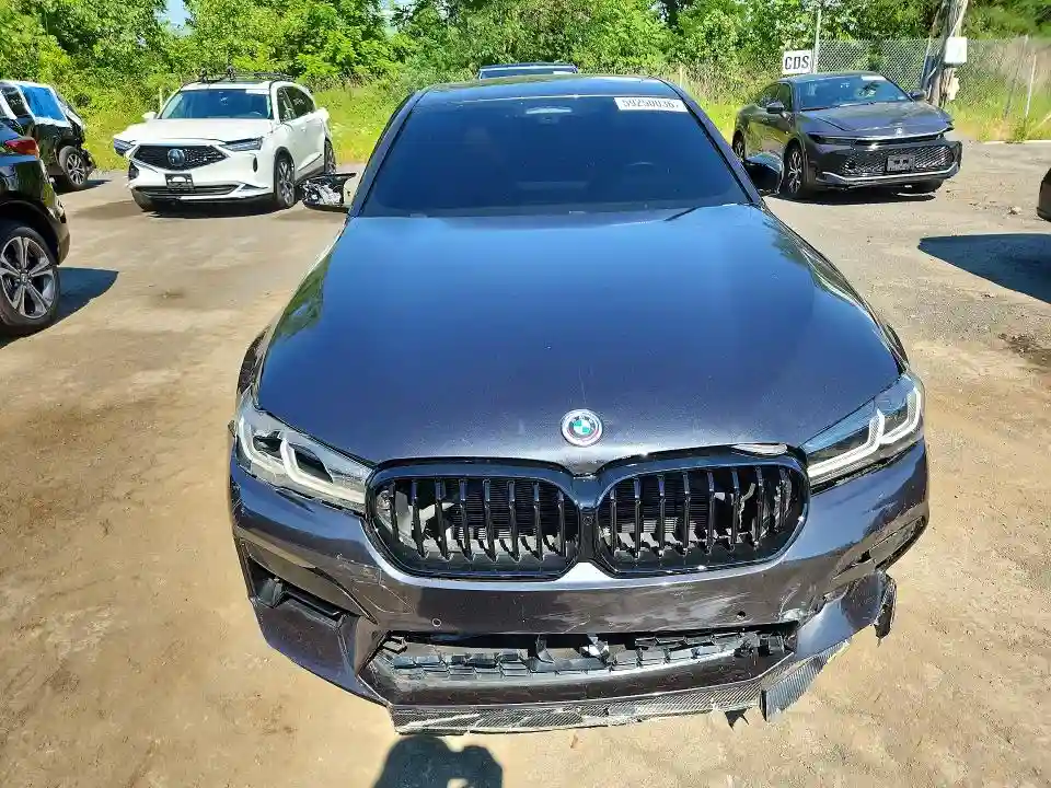 WBS83CH00PCL23031 2023 BMW M5-4