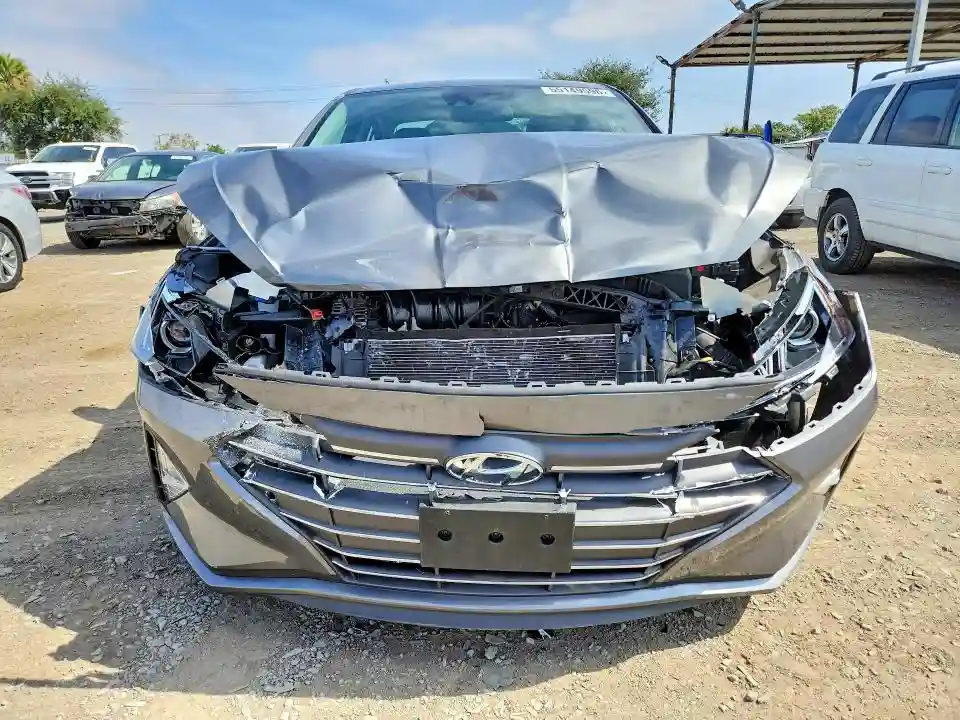 5NPD84LFXLH509151 2020 HYUNDAI ELANTRA-4