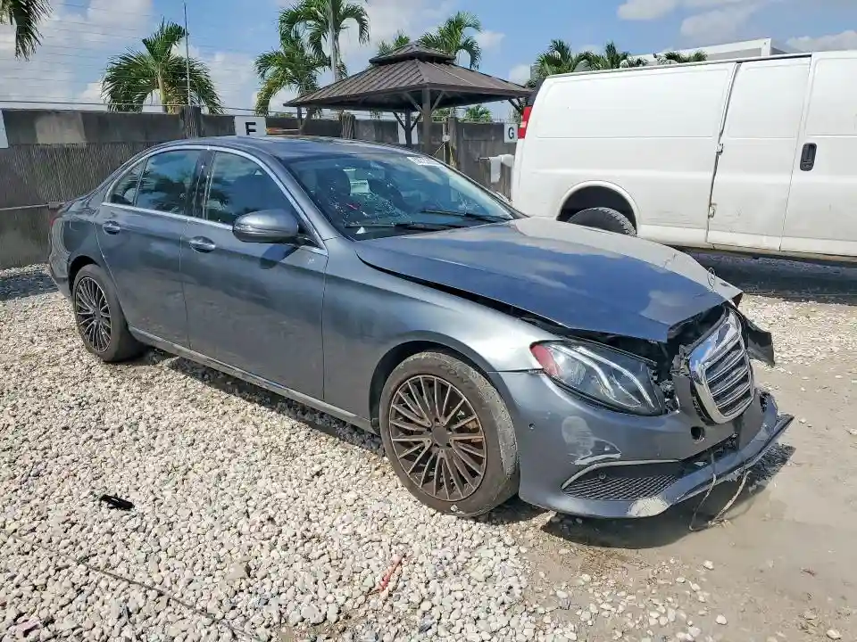 WDDZF4JB8HA067535 2017 MERCEDES-BENZ E-CLASS-3