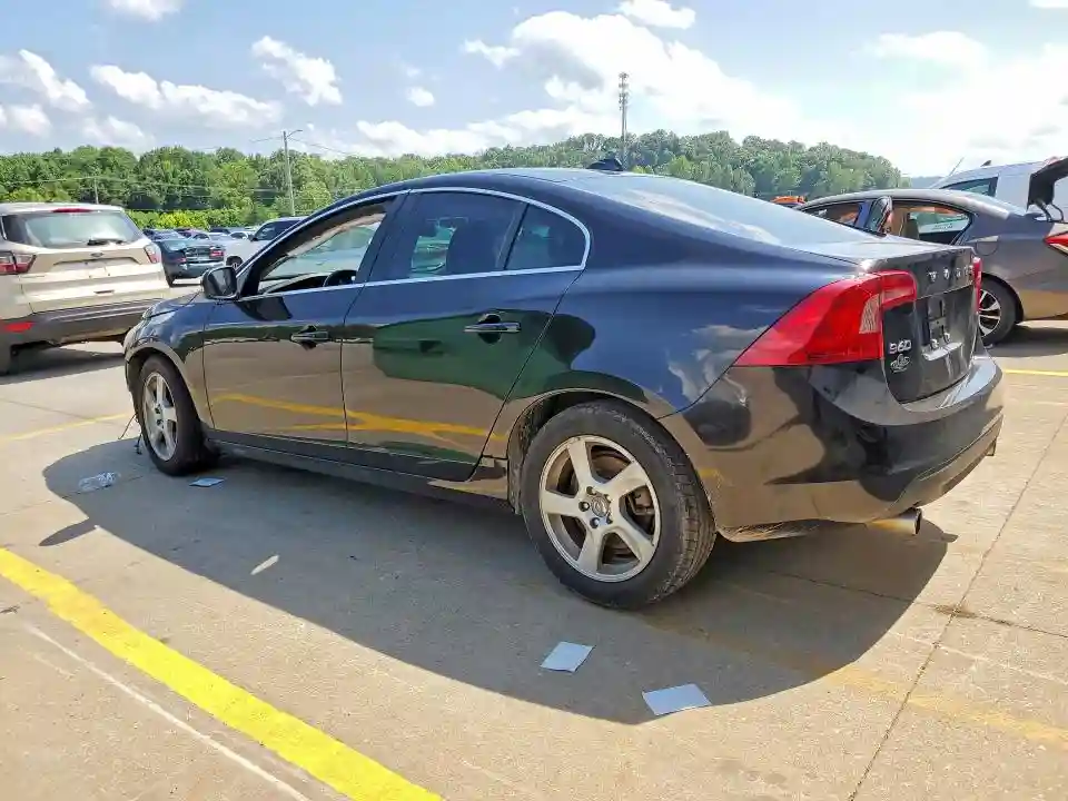 YV1612FS5D2224218 2013 VOLVO S60-1