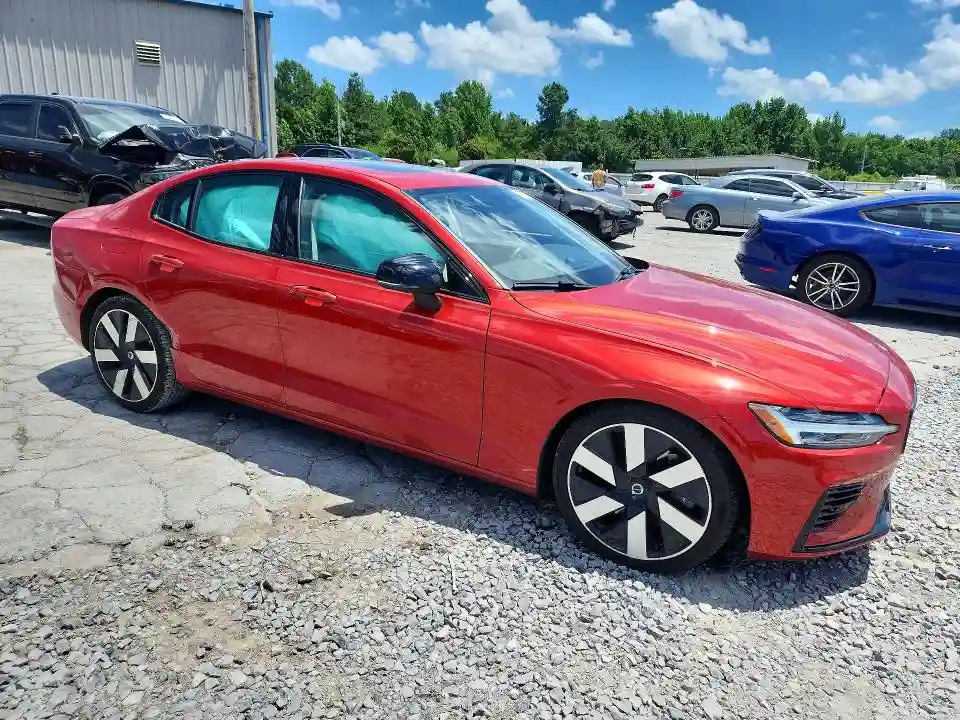 7JRH60FM7RG284695 2024 VOLVO S60-3