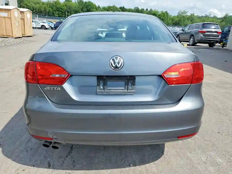 3VW1K7AJ3EM322003 2014 VOLKSWAGEN JETTA-5