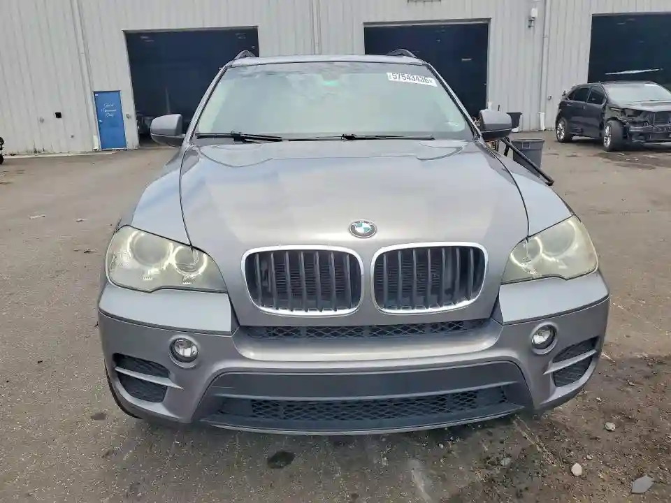 5UXZV4C58D0B03083 2013 BMW X5-4