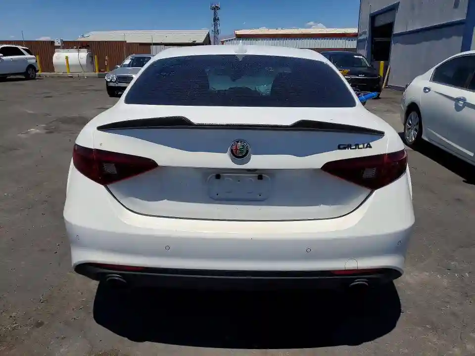 ZARFAMAN3L7634302 2020 ALFA ROMEO GIULIA-5