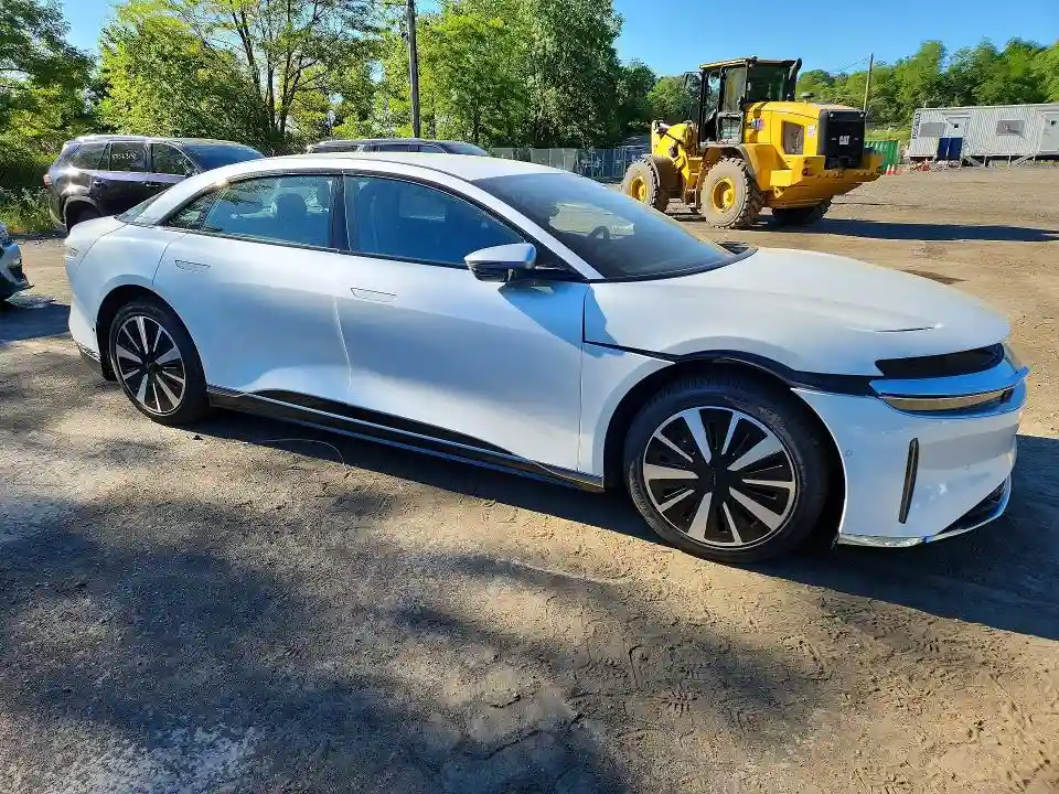 50EA1GBA4SA002892 2025 LUCID MOTORS AIR-3