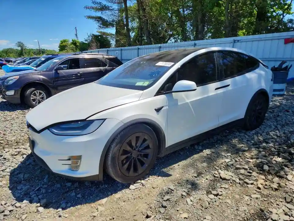 5YJXCDE22LF249767 2020 TESLA MODEL X-0