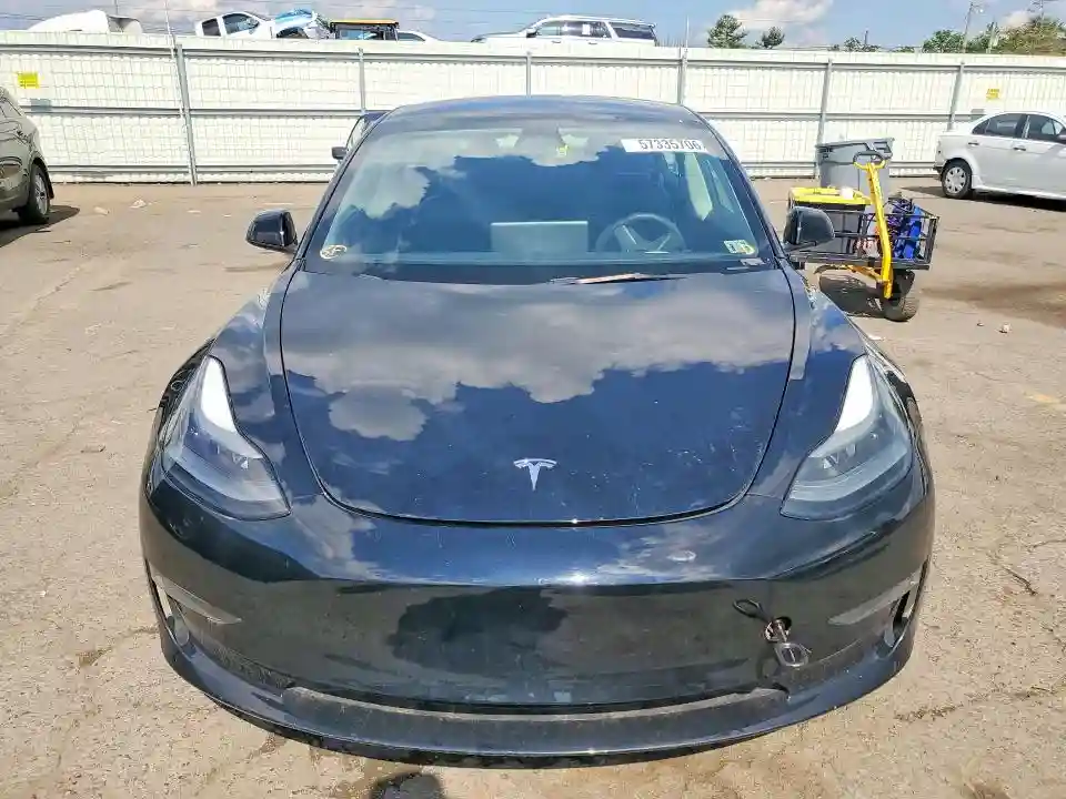 5YJ3E1EA8PF422776 2023 TESLA MODEL 3-4