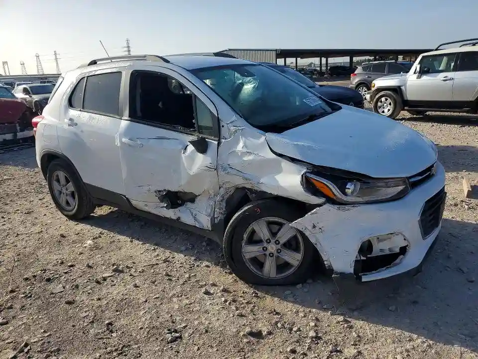 KL7CJLSM1NB509230 2022 CHEVROLET TRAX-3