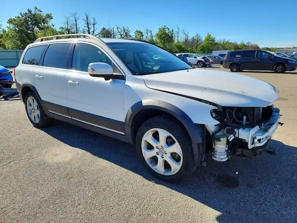 YV4902BZ5B1115153 2011 VOLVO XC70-3