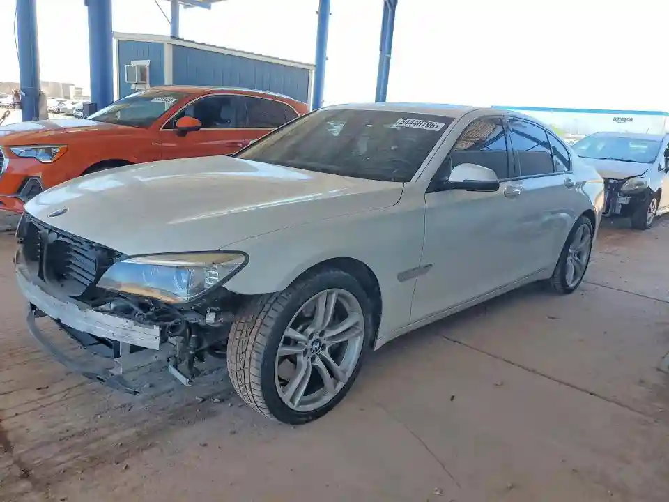 WBAYA8C51ED825077 2014 BMW 7 SERIES-0