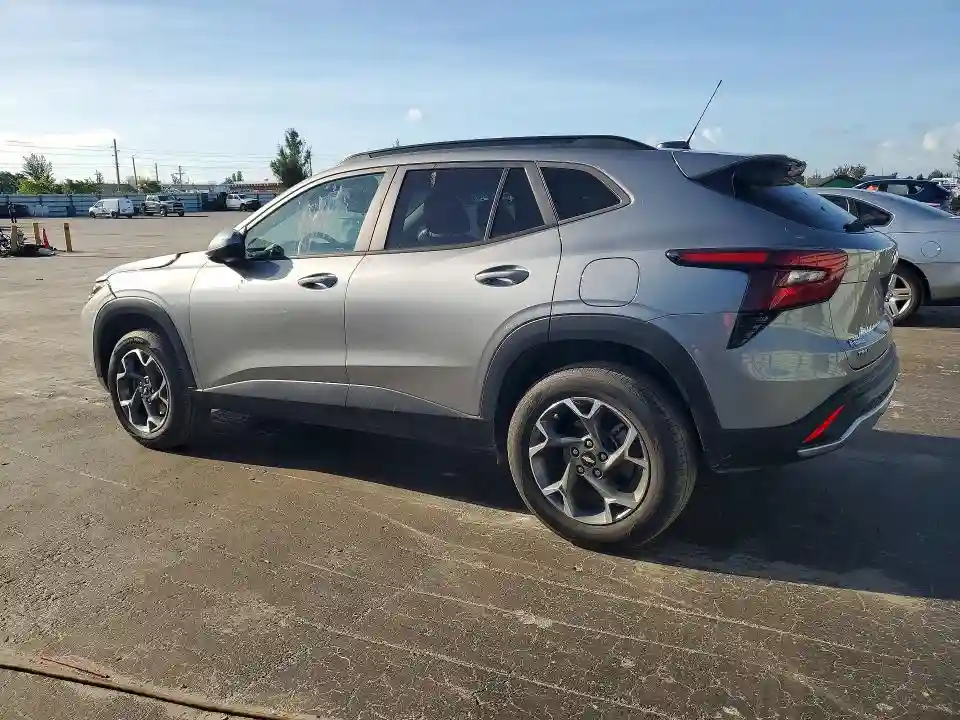 KL77LHE27RC132891 2024 CHEVROLET TRAX-1