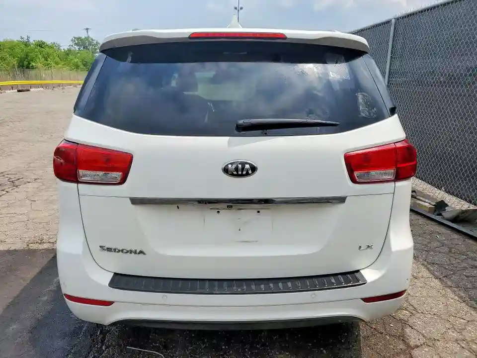 KNDMB5C10G6175577 2016 KIA SEDONA-5
