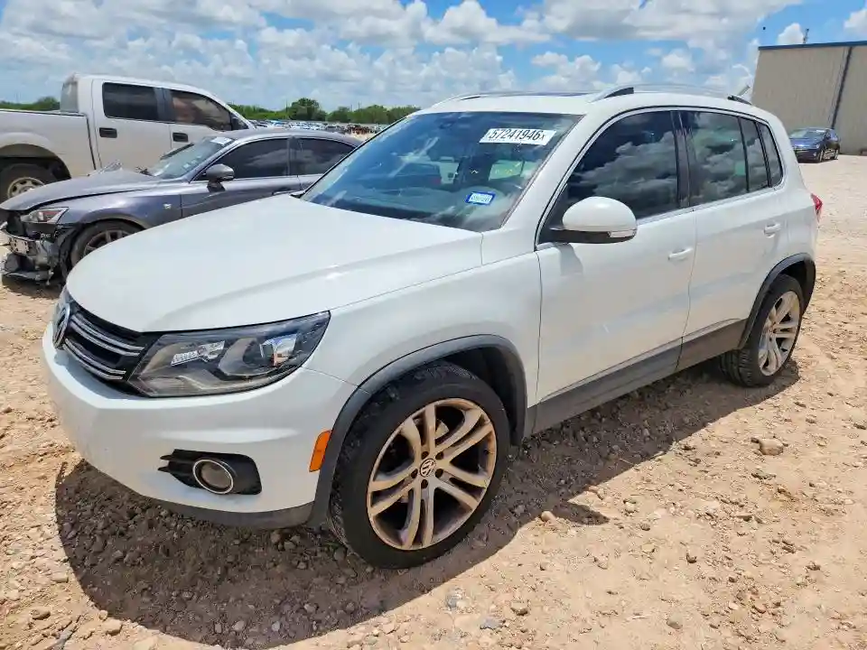 WVGAV7AX4GW516925 2016 VOLKSWAGEN TIGUAN-0