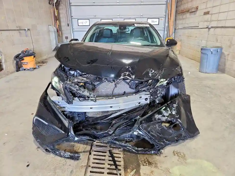4T1T11AK1NU638740 2022 TOYOTA CAMRY-4