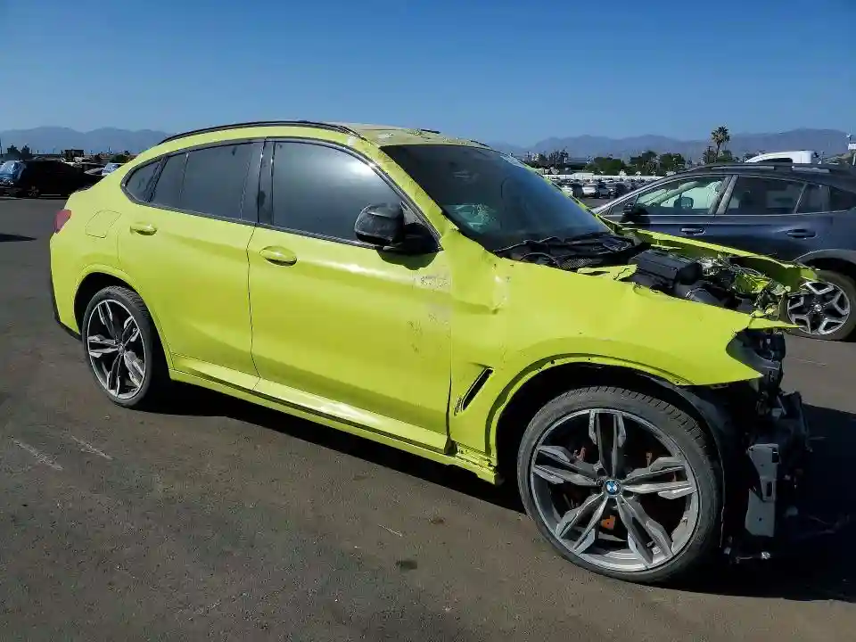 5YM23EC05P9T15821 2023 BMW X4-3