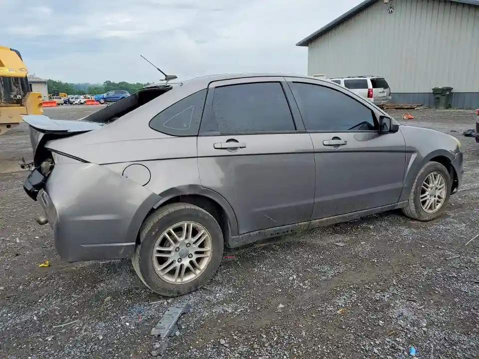 1FAHP3GN7AW284992 2010 FORD FOCUS-2