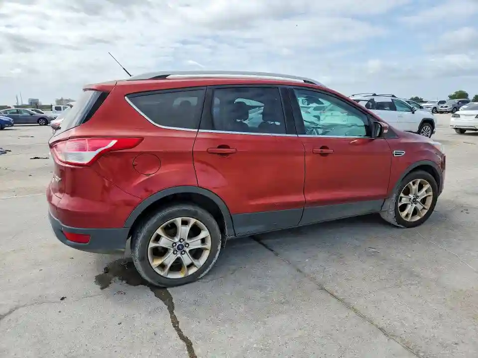 1FMCU9J9XGUC17766 2016 FORD ESCAPE-2