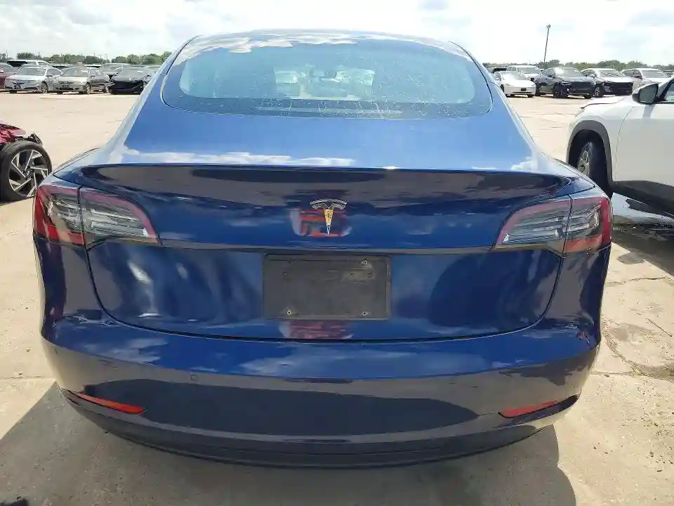 5YJ3E1EA8NF290714 2022 TESLA MODEL 3-5