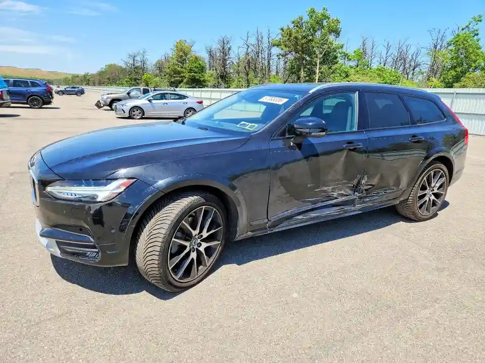 YV4A22NL4J1020533 2018 VOLVO V90-0