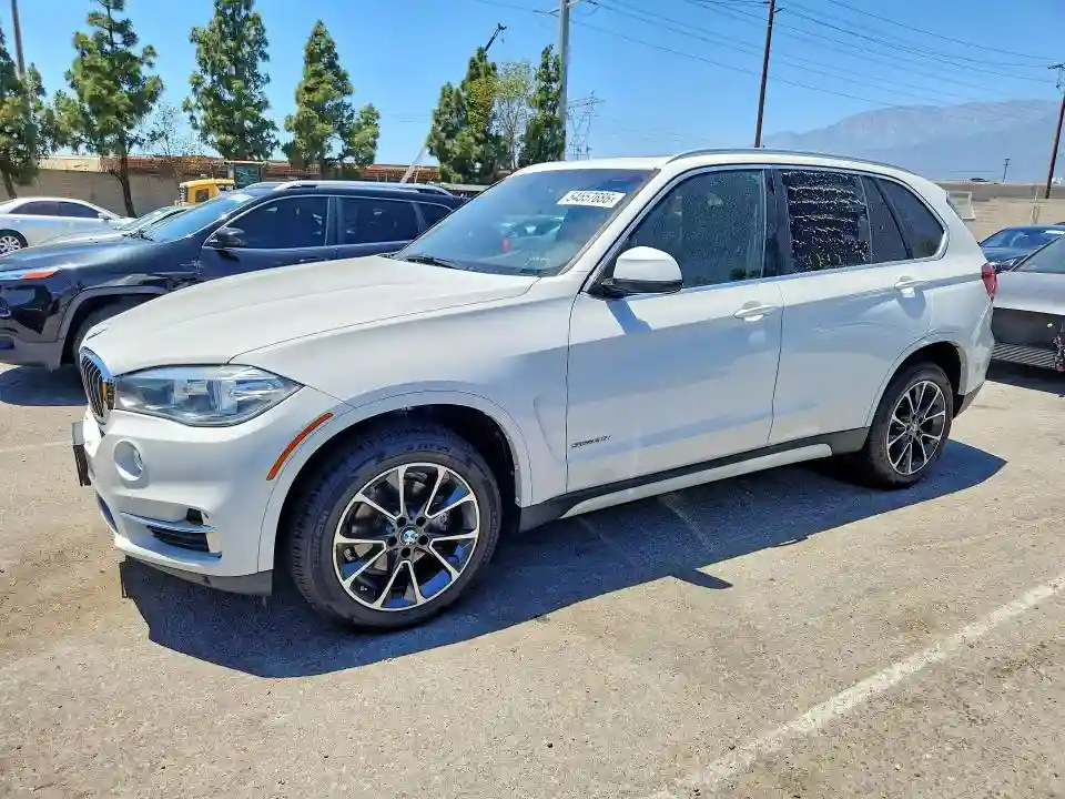 5UXKR2C5XJ0X10069 2018 BMW X5-0