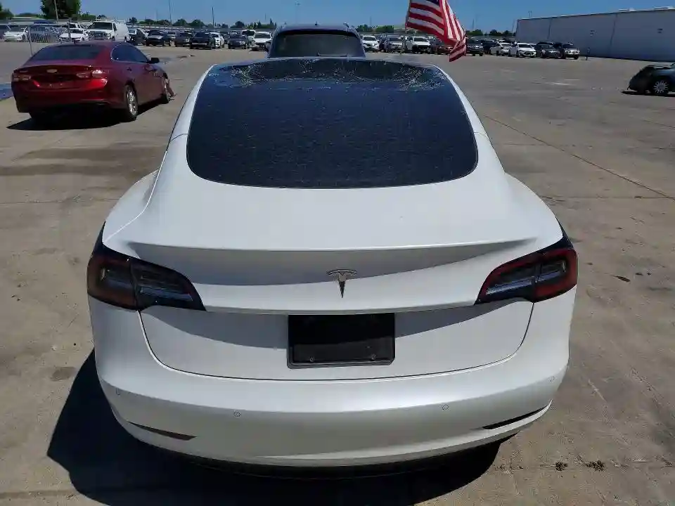 5YJ3E1EA3NF112256 2022 TESLA MODEL 3-5