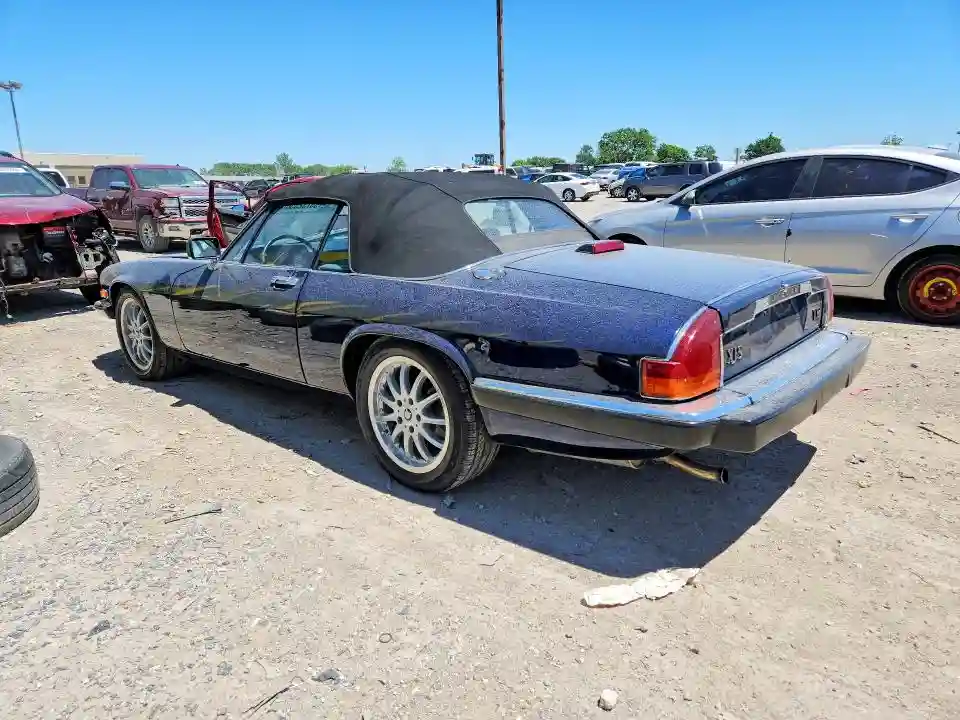 SAJNV5847JC143475 1988 JAGUAR XJS-1