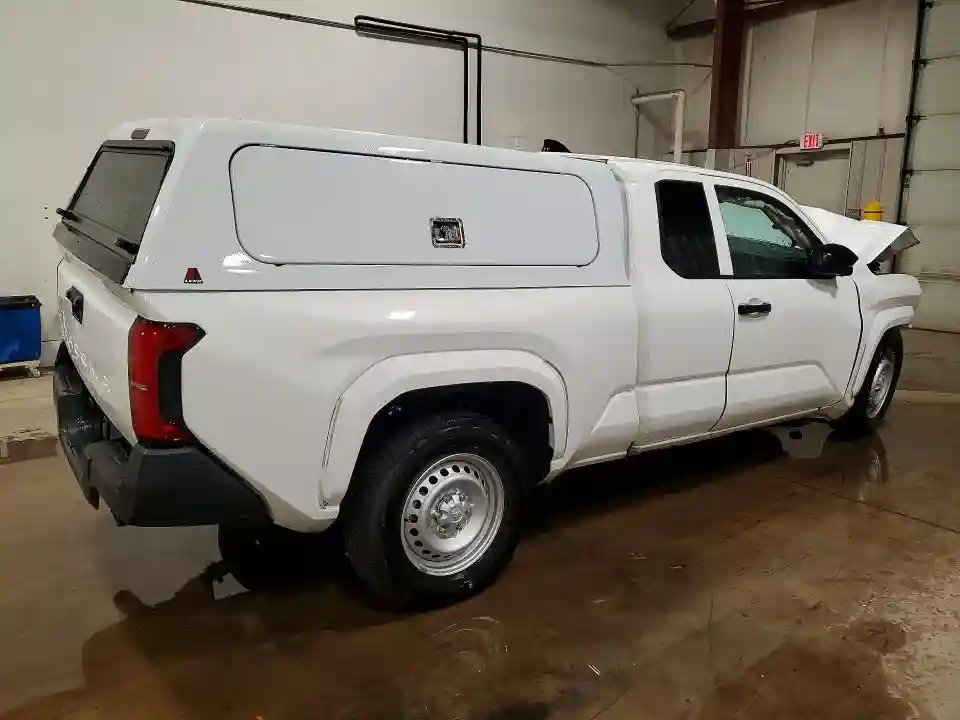 3TYJDAHNXST038984 2025 TOYOTA TACOMA-2