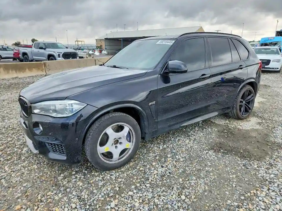 5YMKT6C5XJ0Y84158 2018 BMW X5-0