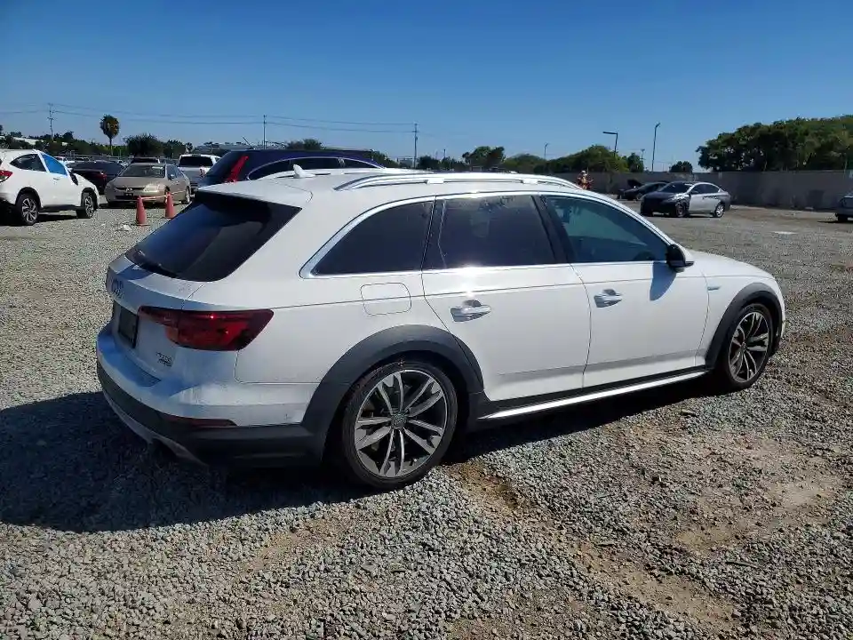 WA17NAF40JA077750 2018 AUDI A4-2
