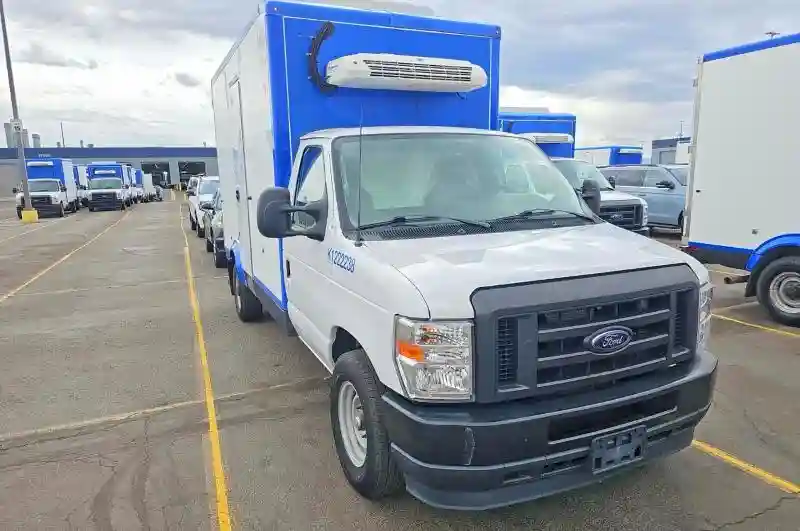 1FDWE3FN5RDD00733 2024 FORD ECONOLINE-0