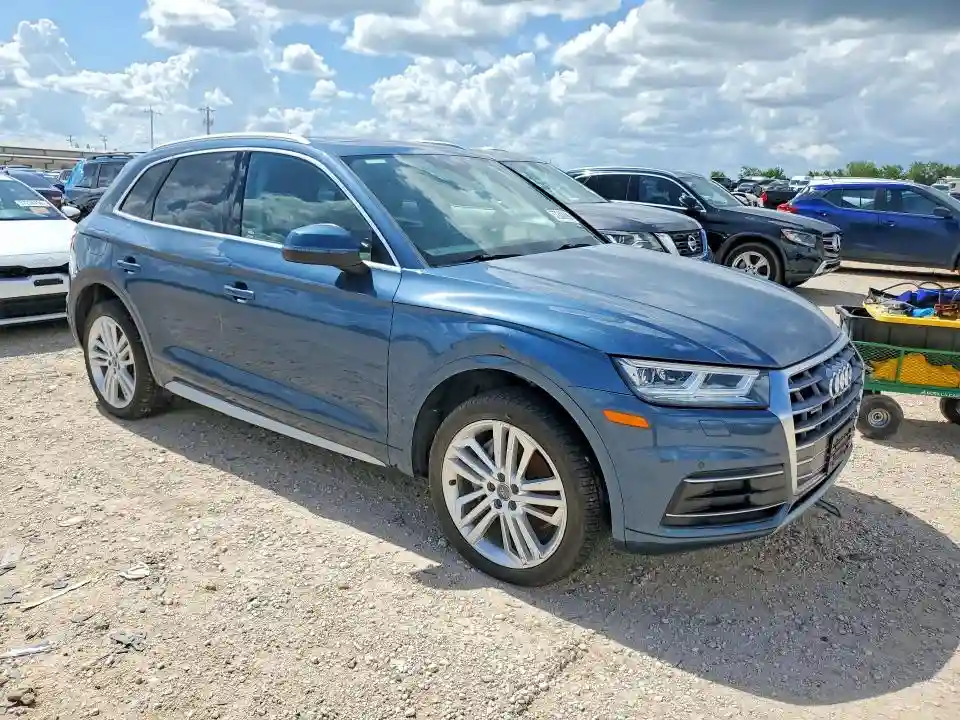 WA1BNAFY6J2070146 2018 AUDI Q5-3