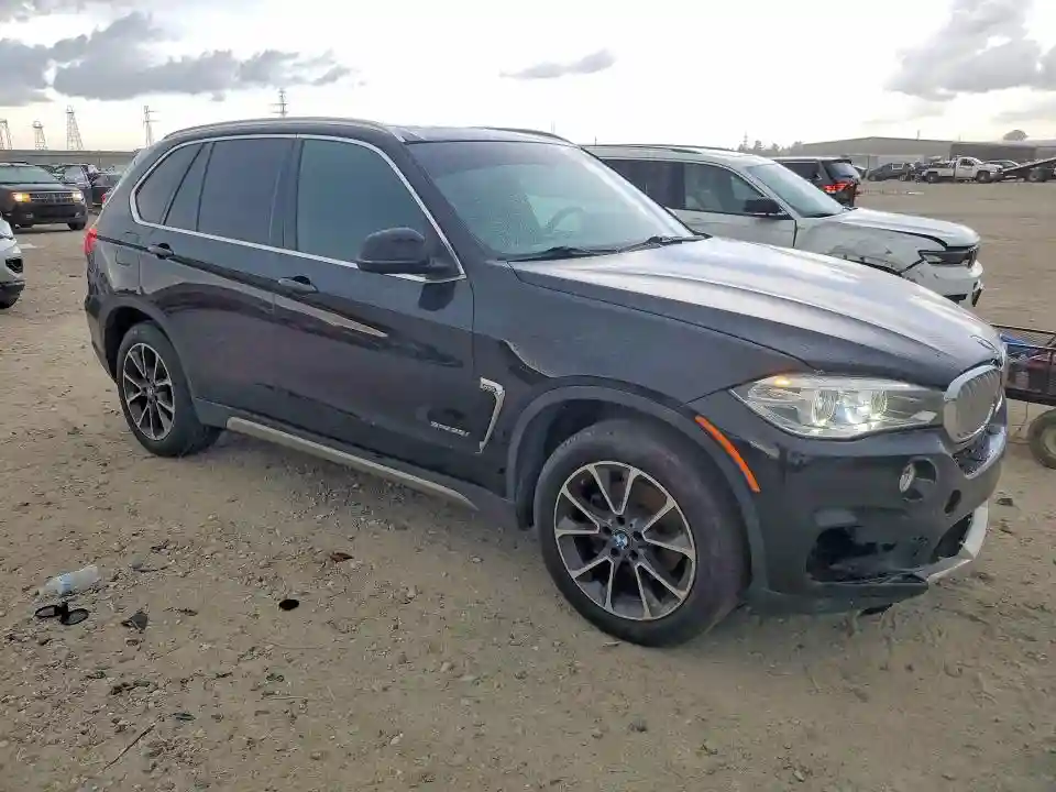 5UXKR2C58J0Z18225 2018 BMW X5-3