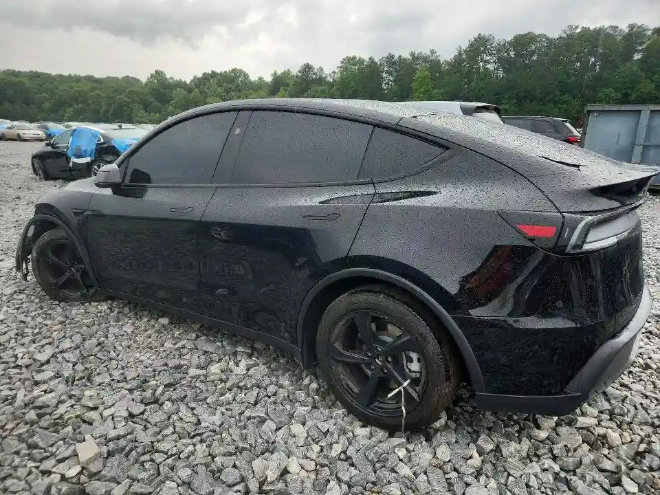 7SAYGDEE6TA406008 2026 TESLA MODEL Y-1