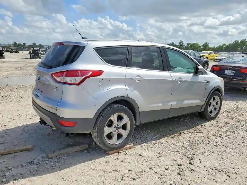1FMCU9G92GUB63161 2016 FORD ESCAPE-2
