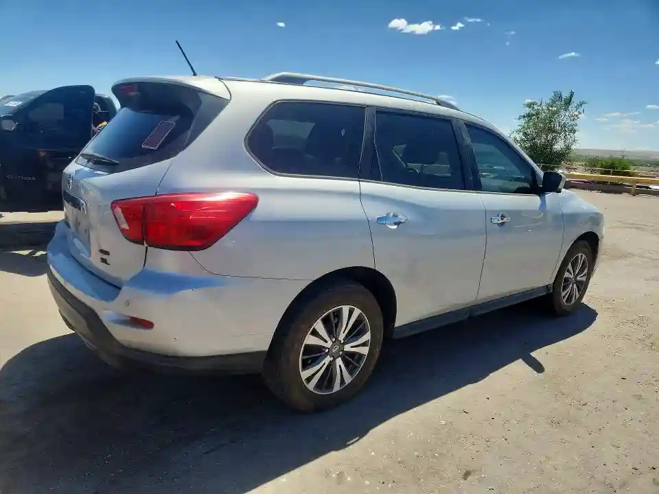 5N1DR2MM7HC659165 2017 NISSAN PATHFINDER-2