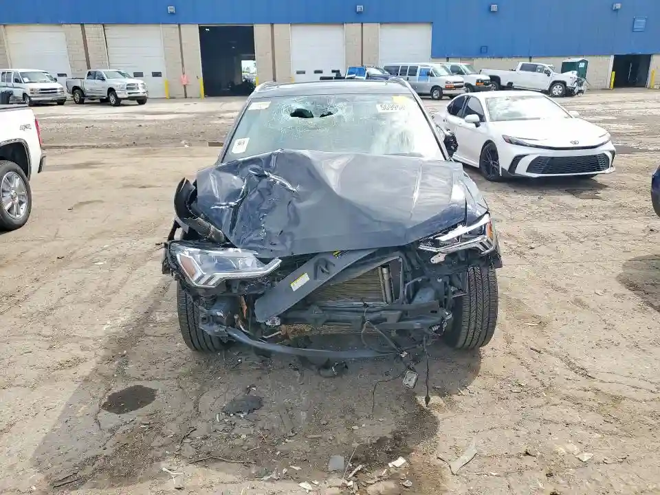 WA1DECF39S1016078 2025 AUDI Q3-4