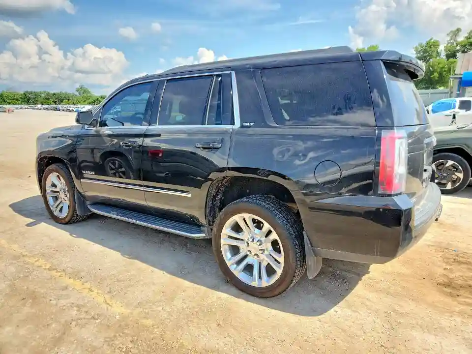 1GKS2BKC4JR318520 2018 GMC YUKON-1