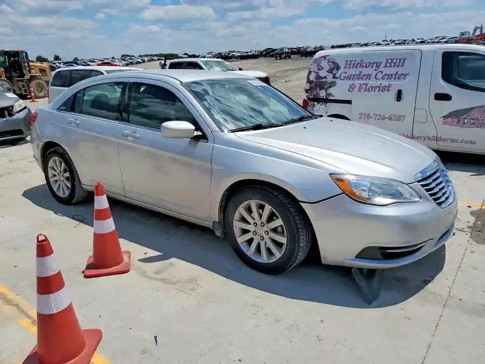 1C3CCBBB3CN181461 2012 CHRYSLER 200-3